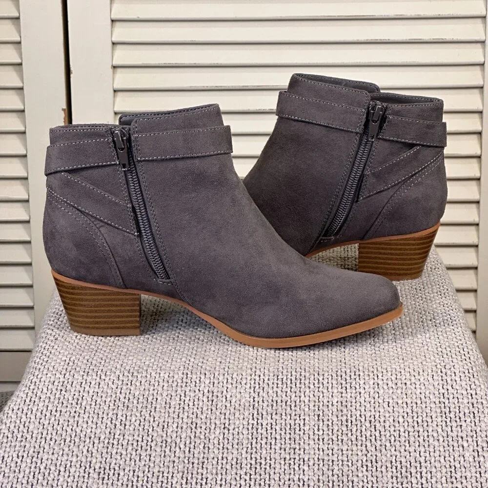 Giani‎ Bernini Oleesia Suede Gray Memory Foam Ankle Boot Bootie Women's Size 6.5